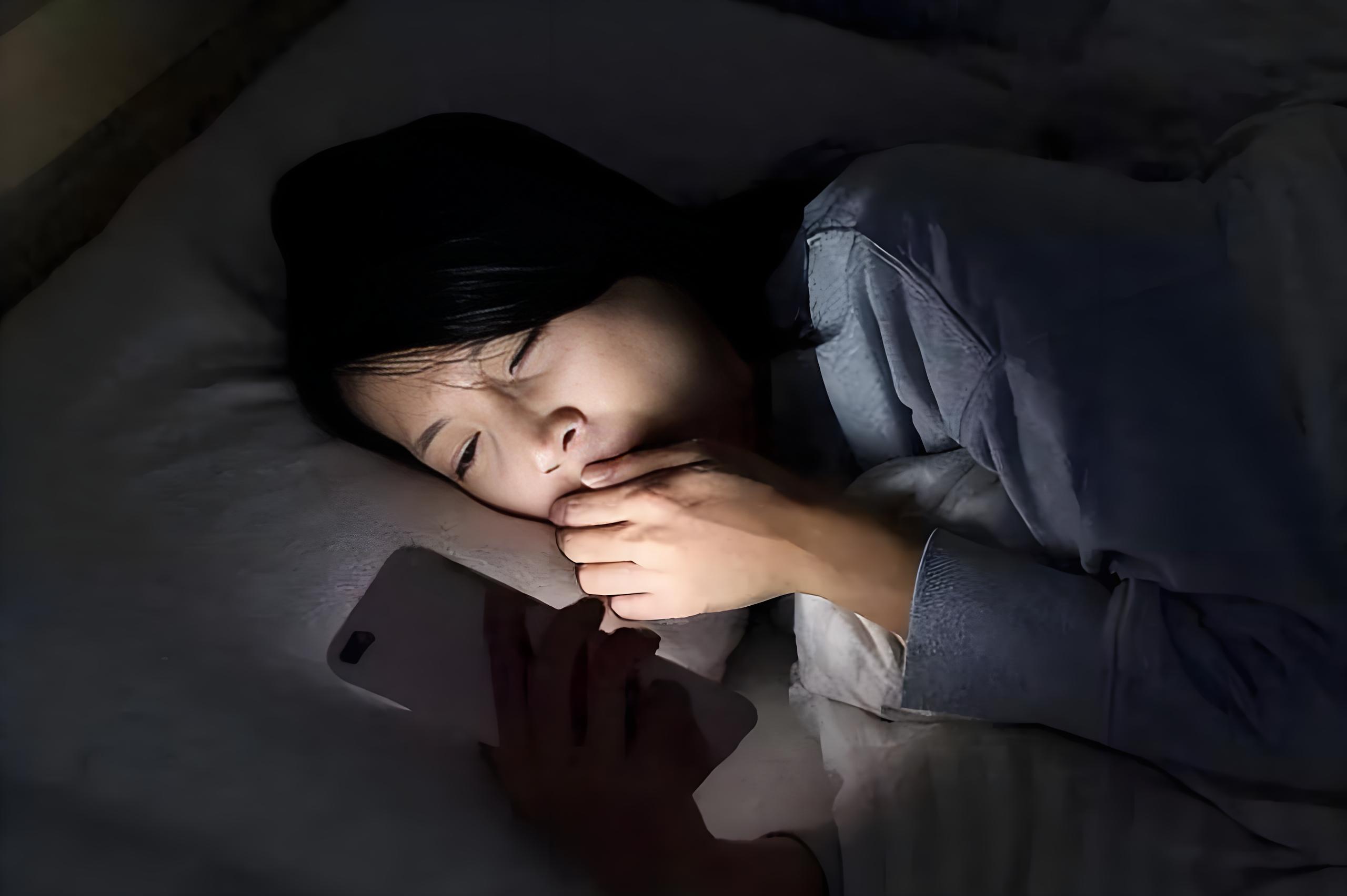 38岁的妈妈失业后，靠跨境电商独立站养活一家人